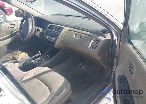 1999 Honda Accord Ex V6 из США, поврежденный, VIN 1HGCG1659XA038396